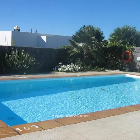 Playa Blanca Sleeps 4 Pool Wifi Βίλα *