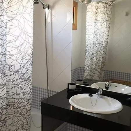 Playa Blanca Sleeps 4 Pool Wifi Βίλα